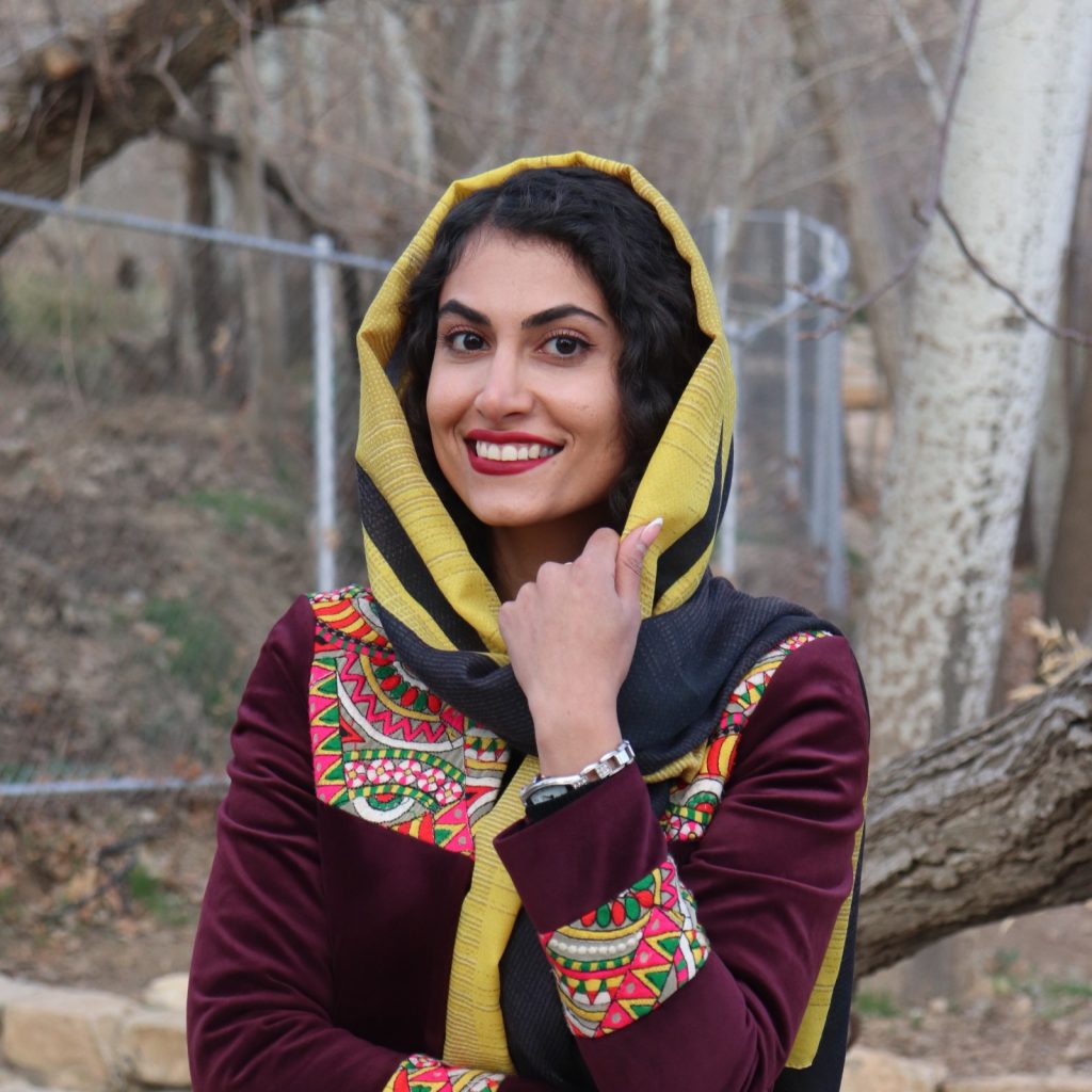 فروغ سادات باقری نیا