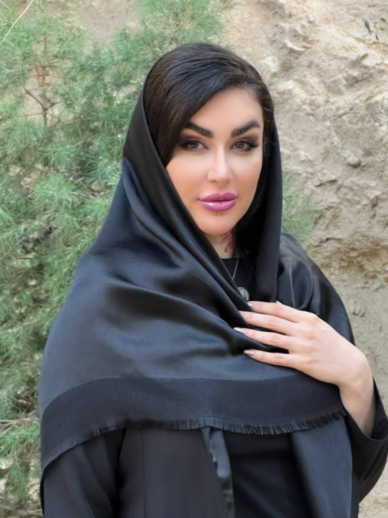 مهرناز مجللی