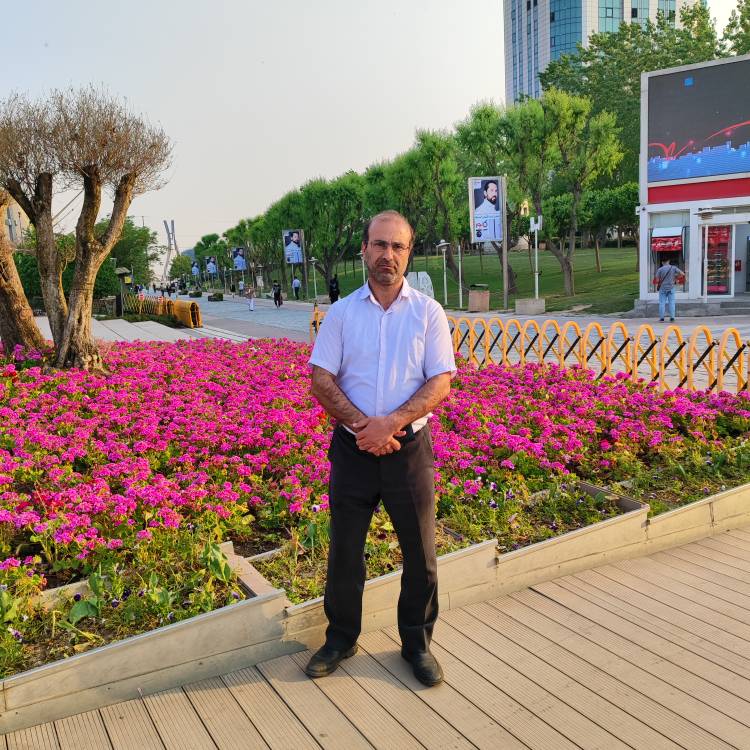 محسن علیزاده خلج