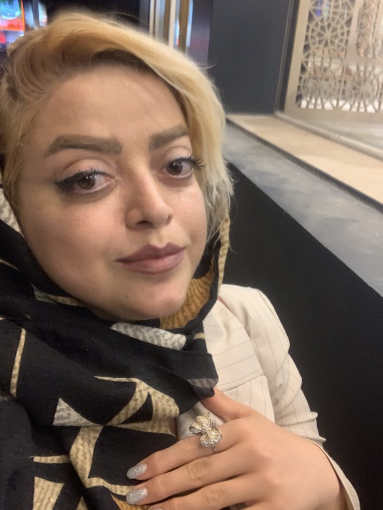 مهیا احمدیان