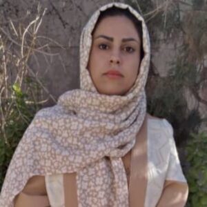 لیلا صادقی اشتهاردی